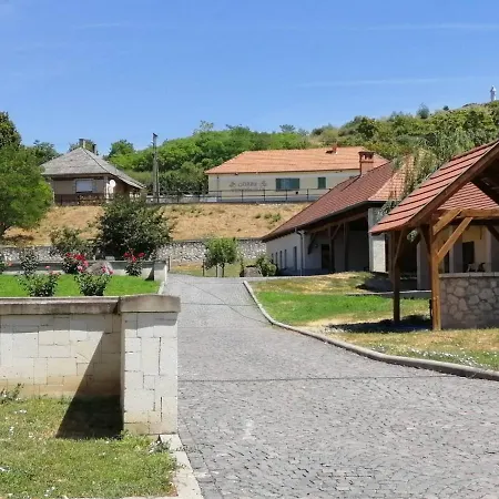 Tarcal Apartman * Tarcal