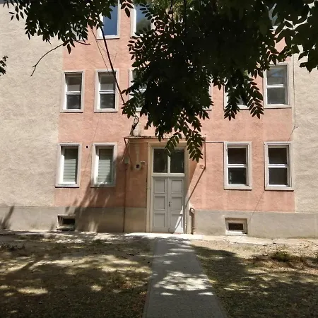 Tarcal Apartman * Tarcal