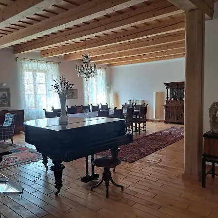 Tarcal Apartman Apartamento