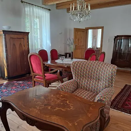 Tarcal Apartman *