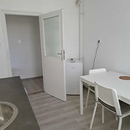 Tarcal Apartman Apartamento
