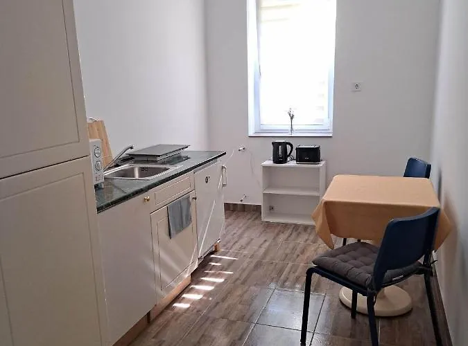アパート Tarcal Apartman タルカル