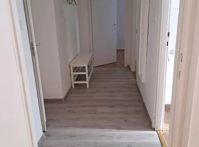 Апартаменты Tarcal Apartman *