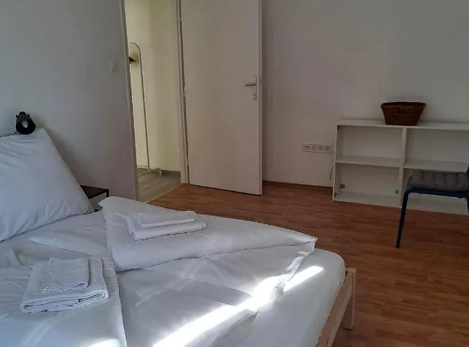 Апартаменты Tarcal Apartman *